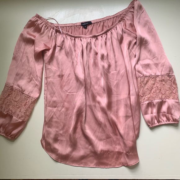 Peach off the shoulder top - Picture 3 of 4